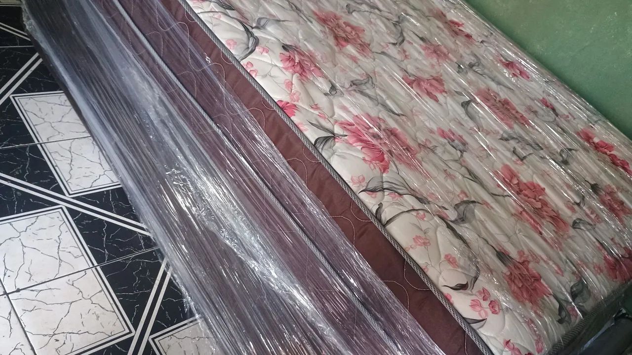 Colchão de mola Bonnel casal 