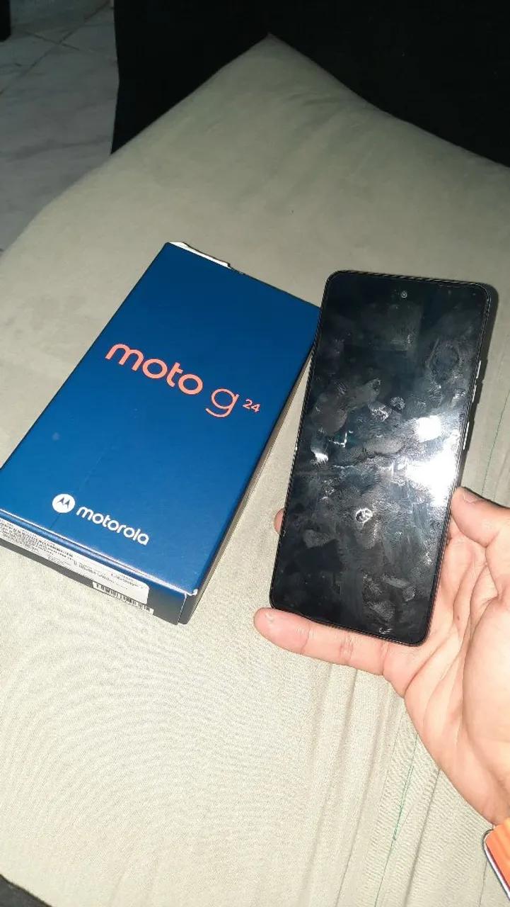 Troco Motorola g24 novo tem caixa carregador original troco por iPhone XR pra cima