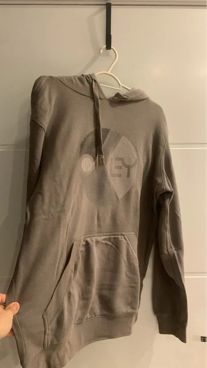 Roupas de marca intactas (pouquíssimo uso) - Foto 3