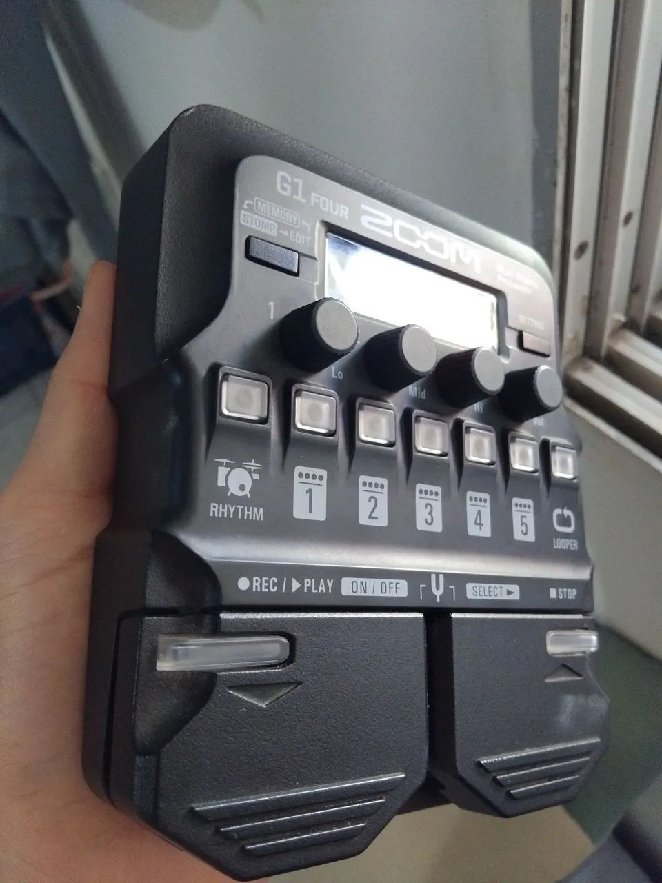 Zoom G1 Four e Joyo Extreme Metal Pedal - Foto 2