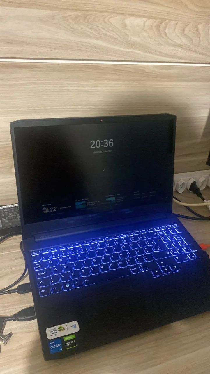 Lenovo IdeaPad Gaming 3 15IHU6|