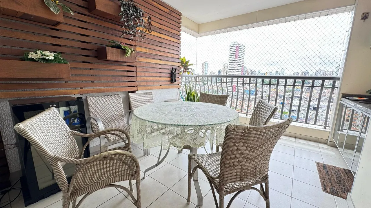 Apartamento com Sacada Gourmet e Vista Panorâmica com 2 quartos