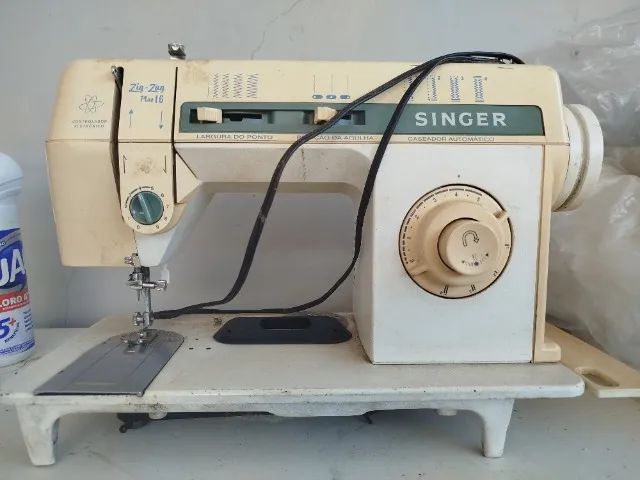 Máquina de costura Singer Zig Zag 16 plus - Foto 2