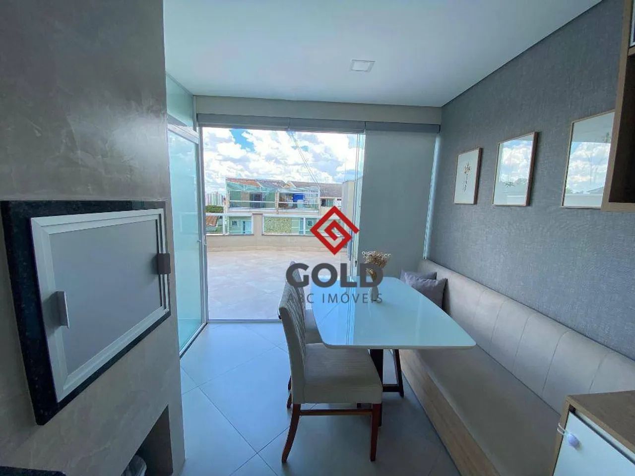 Cobertura com 2 dormitórios para alugar, 112 m² por R$ 3.730,00/mês - Vila Valparaíso - Sa