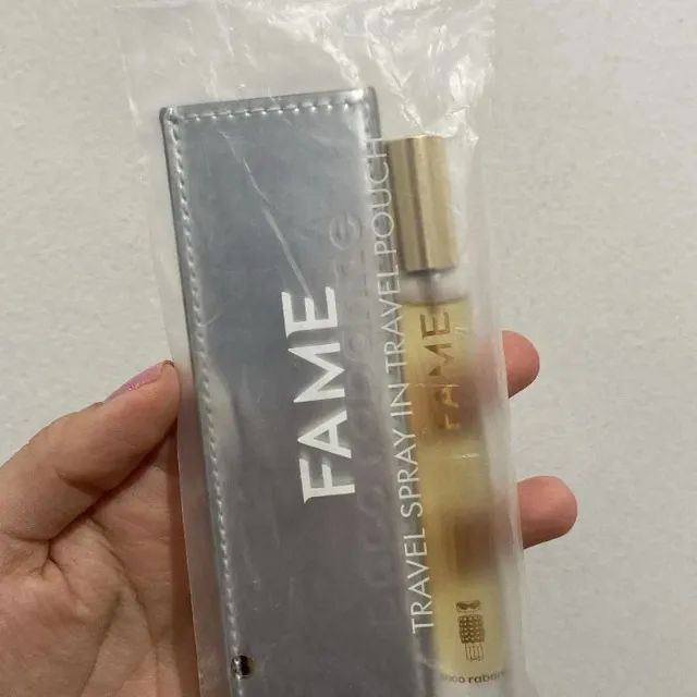 Perfume Fame Rabanne Feminino Eau de Parfum Travel Size (Tipo caneta) 10ml - Foto 2