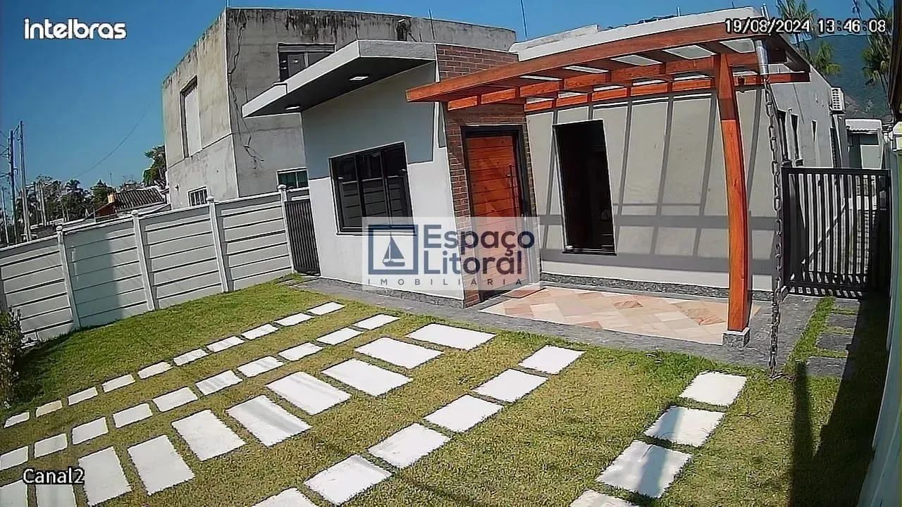 Linda casa à venda em condomínio 350 metros de terreno, bairro do Jaraguá , Caraguatatuba-