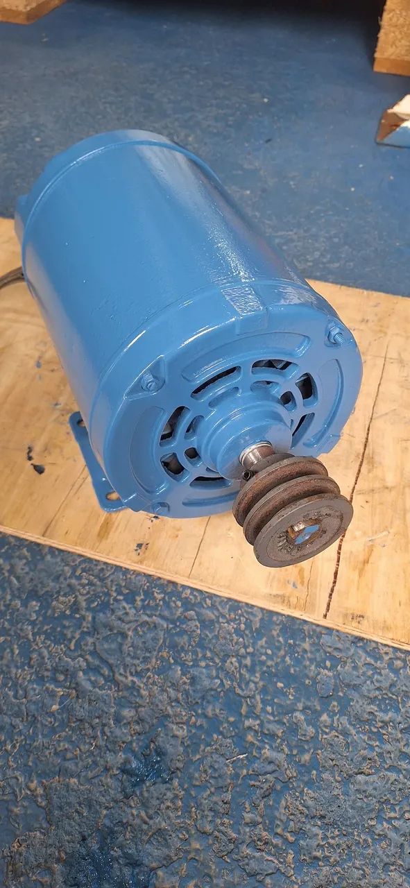 Motor elétrico trifásico 1 cv rotação: 1740 baixa rotação - Foto 2