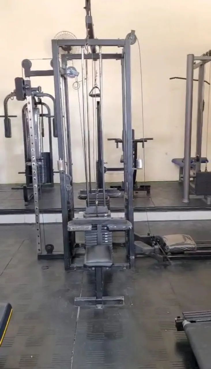 Academia - Aparelhos de musculação  - Foto 2