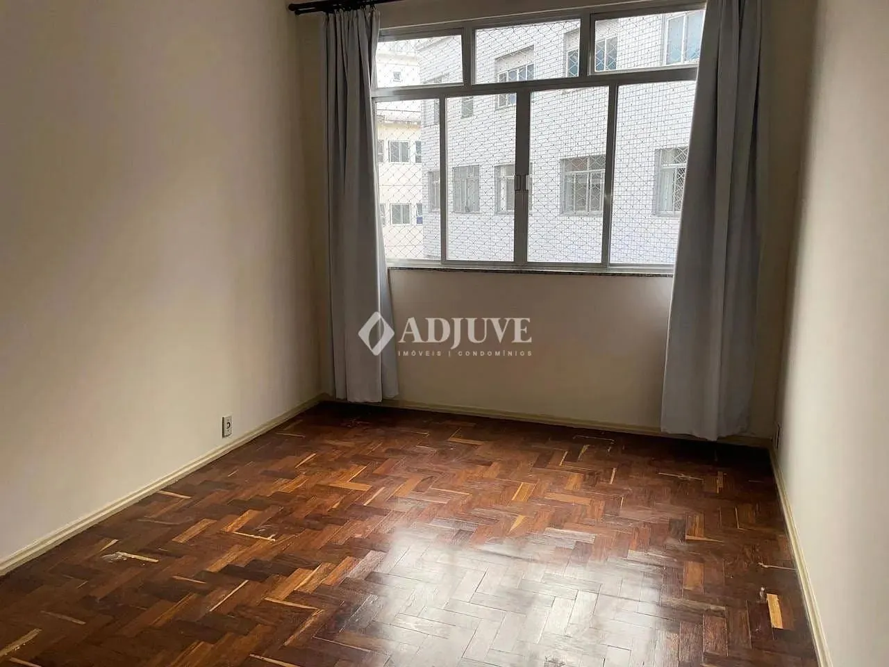 Apartamento à venda, Valparaíso, Petrópolis, RJ