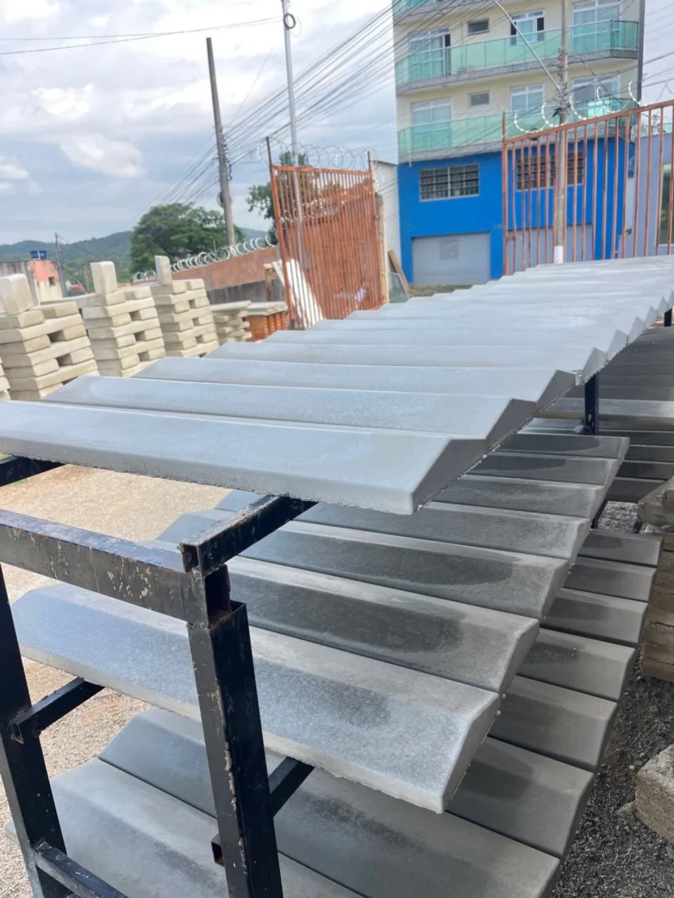 Chapéu de muro pingadeira em concreto, diversos tamanhos  - Foto 3