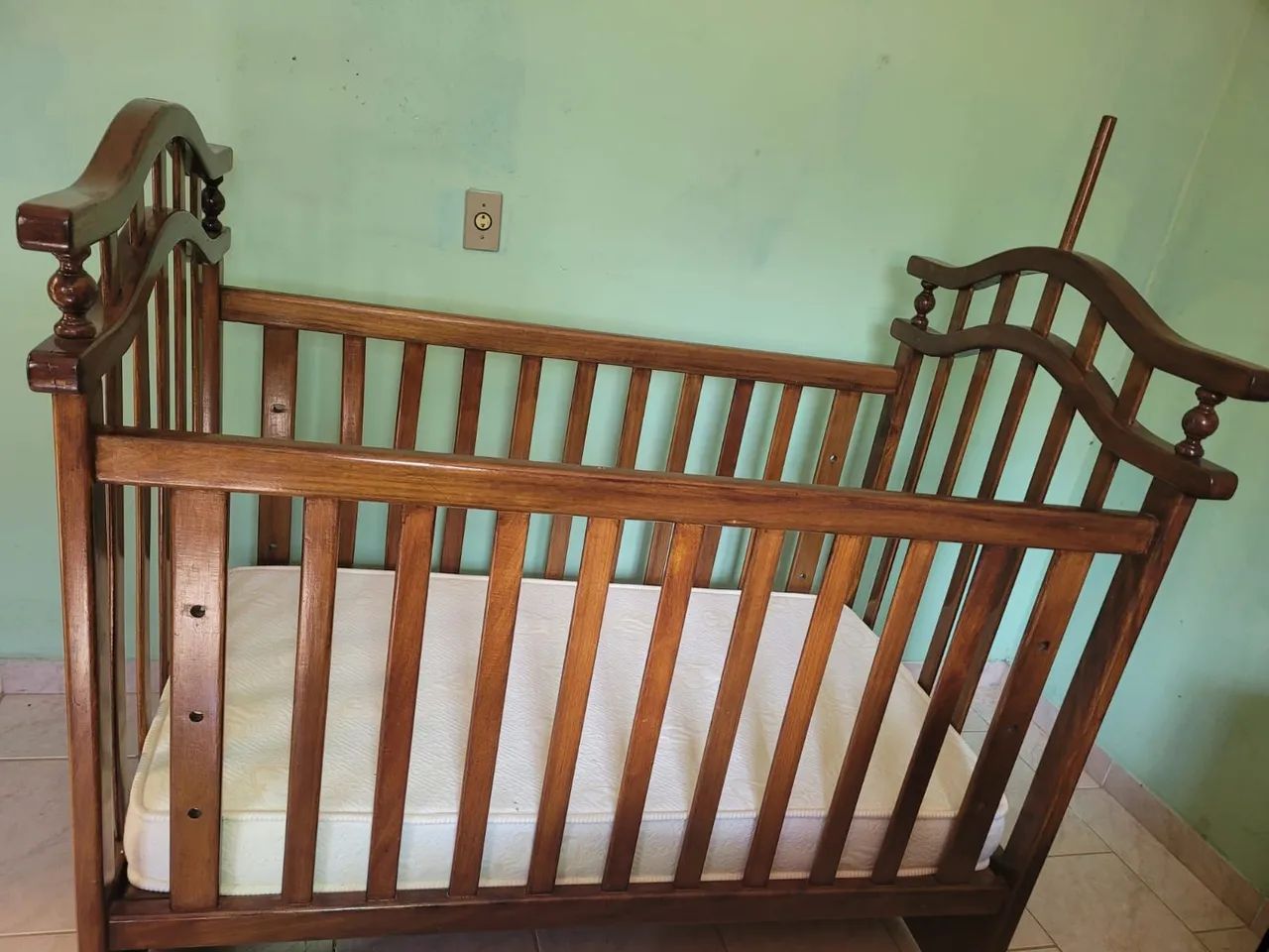 Berço em madeira maciça - Foto 6