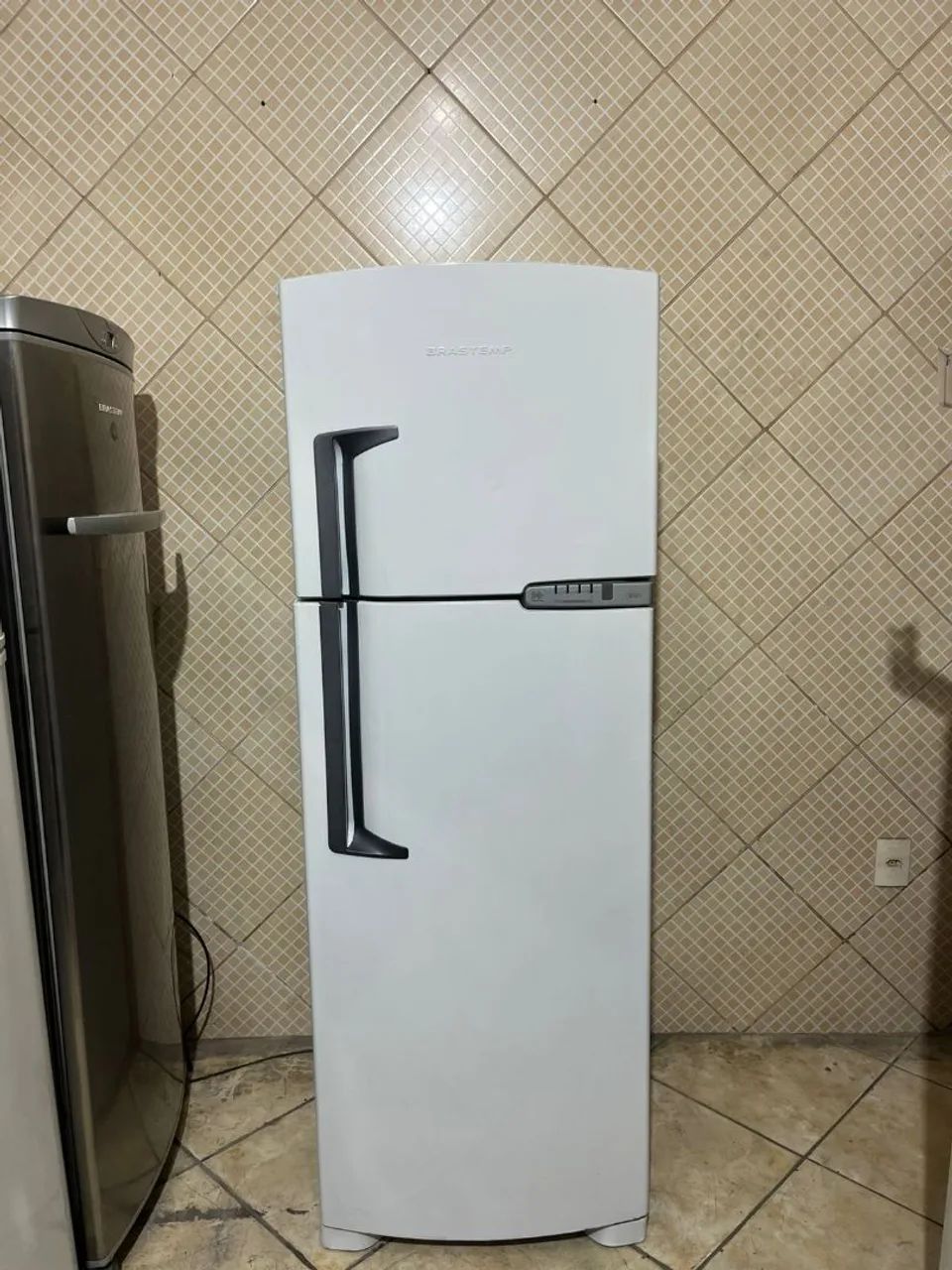 Geladeira Brastemp Frost Free 380 litros  - Foto 3