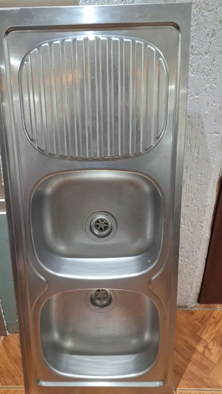 Pia de cozinha em aço inox