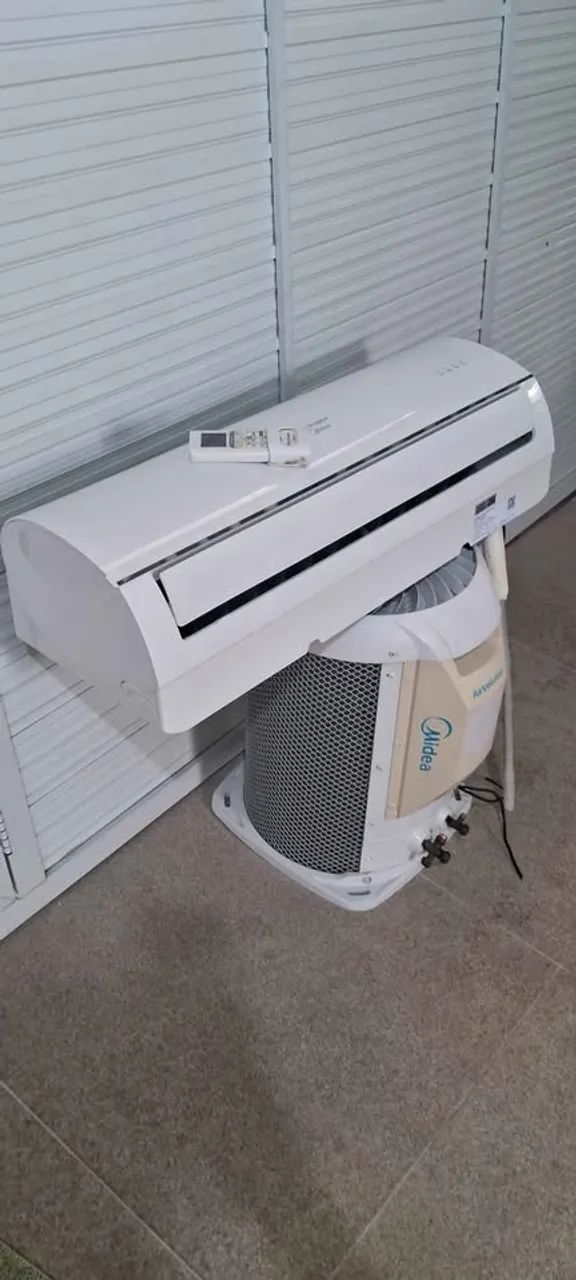 Escolha o seu e saia do calor hoje mesmo...12.. 18 e 30 mil btus semi novos