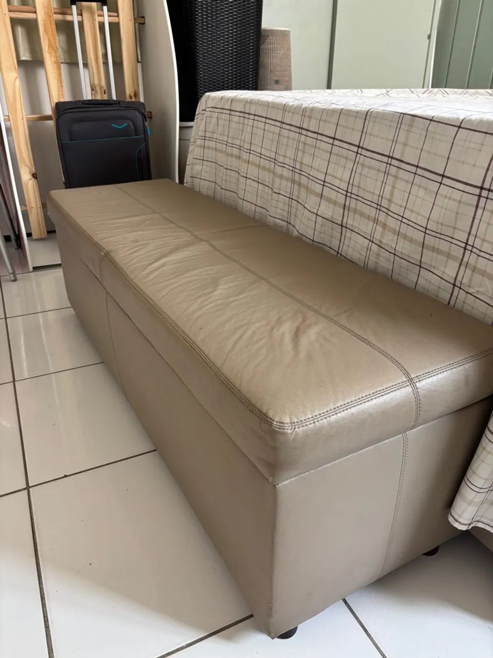 Cama Box com Base Baú + Puff pé de cama Grátis - Foto 4
