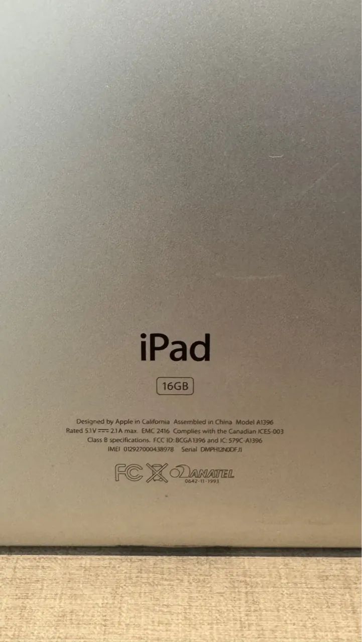 Tablet Apple iPad 2 com tela trincada PARA PEÇAS  - Foto 2