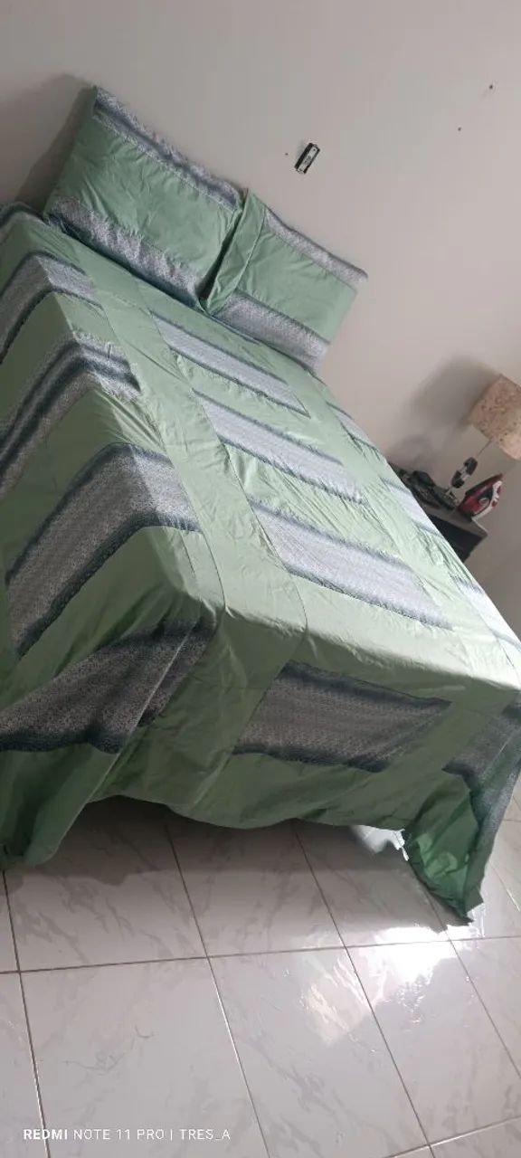 Jogo de Cama Casal com Detalhes em Floral - Foto 3