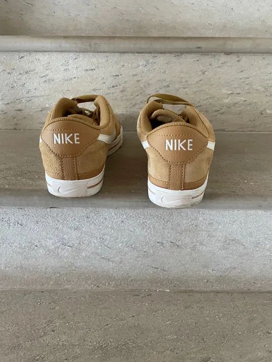 2 pares Tênis Nike cinza e caramelo - Foto 4