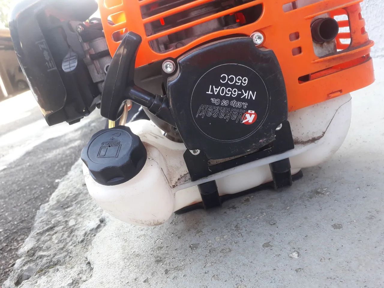 Roçadeira à gasolina 65cc 3hp Knakasaki