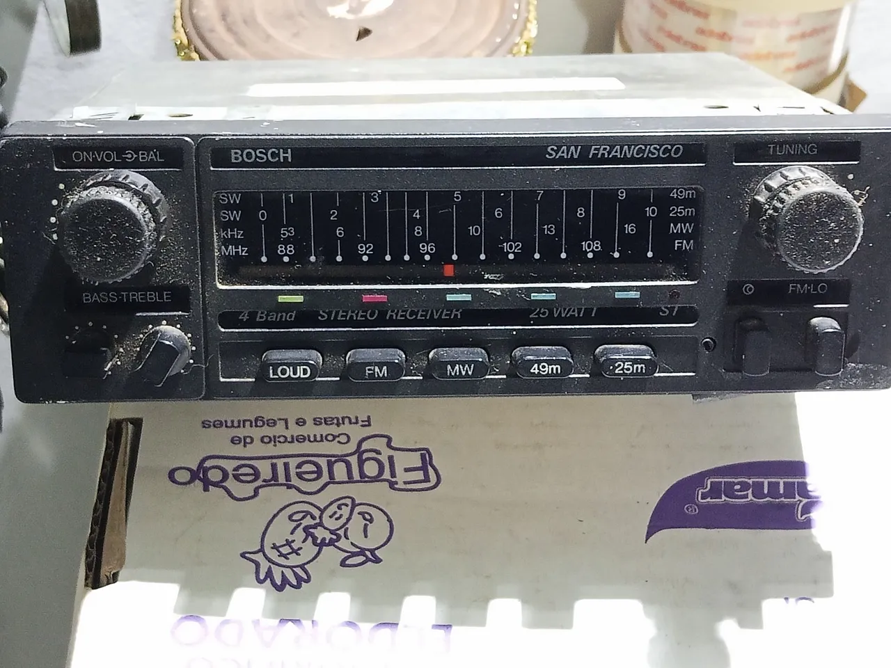 Rádio Automotivo Bosch San Francisco - 4 Bandas