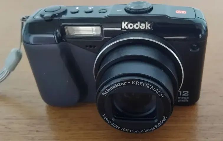 câmera digital kodak z950 - 12 mega pixels - Câmeras e Filmadoras