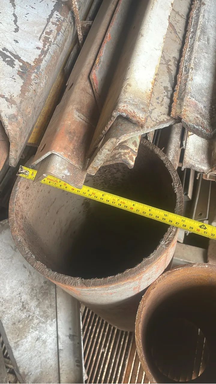 At Centro X there is a 10-inch iron pipe64374835294083120