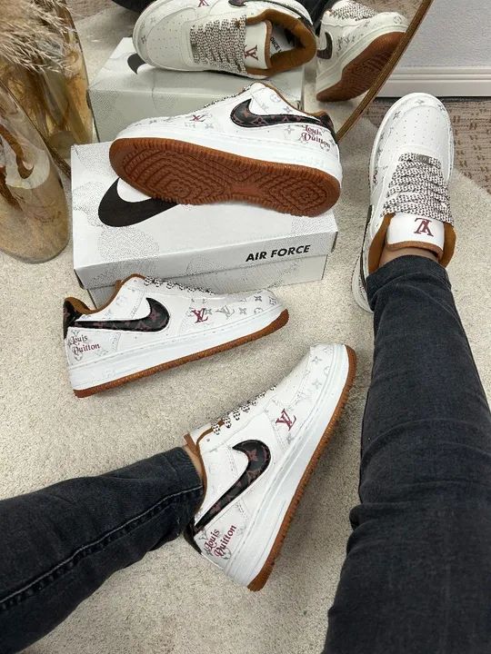 Tênis Nike Air Force 1 Verde e Branco - Foto 4