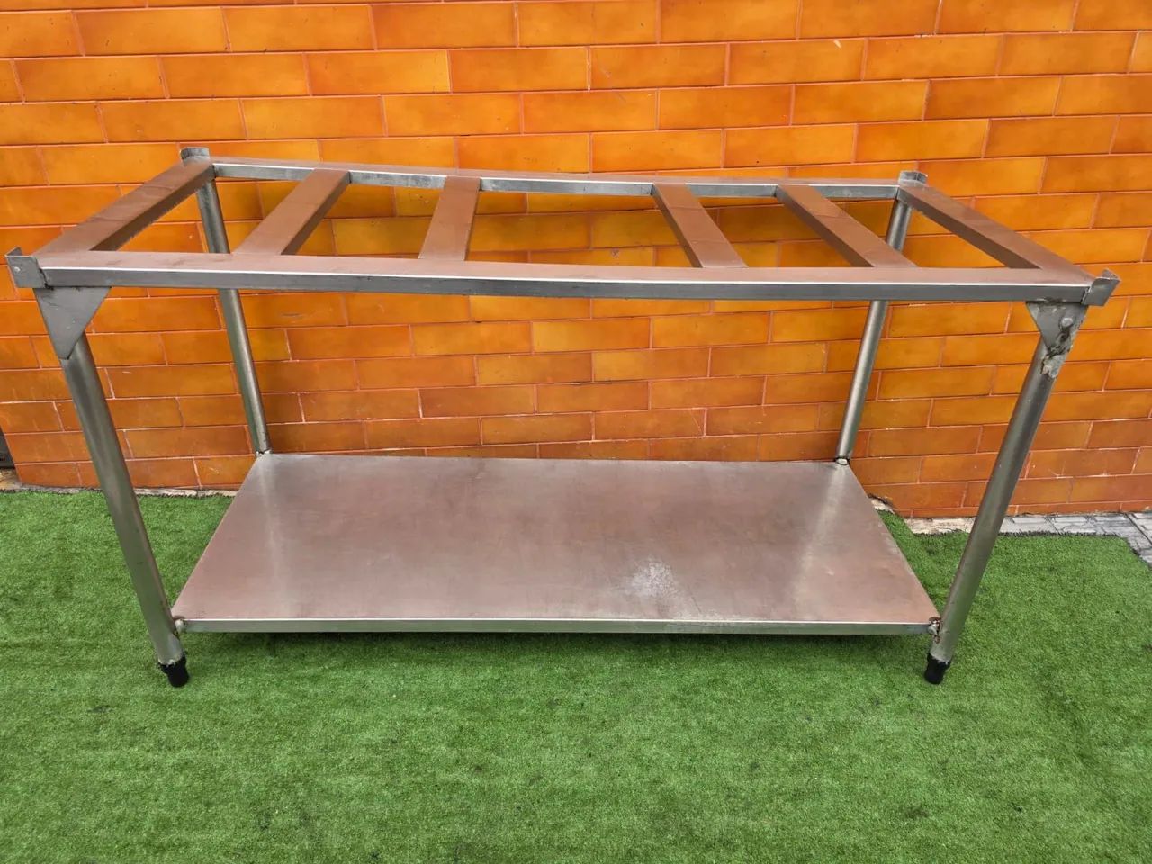 Mesa industrial inox para equipamentos  - Foto 2