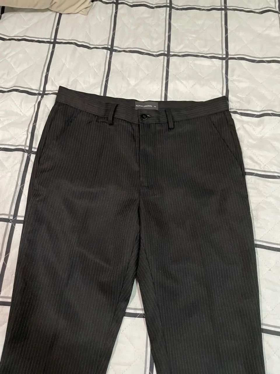Calça alfaiataria masculina slim risca de giz preta | Original by Riachuelo - Foto 2