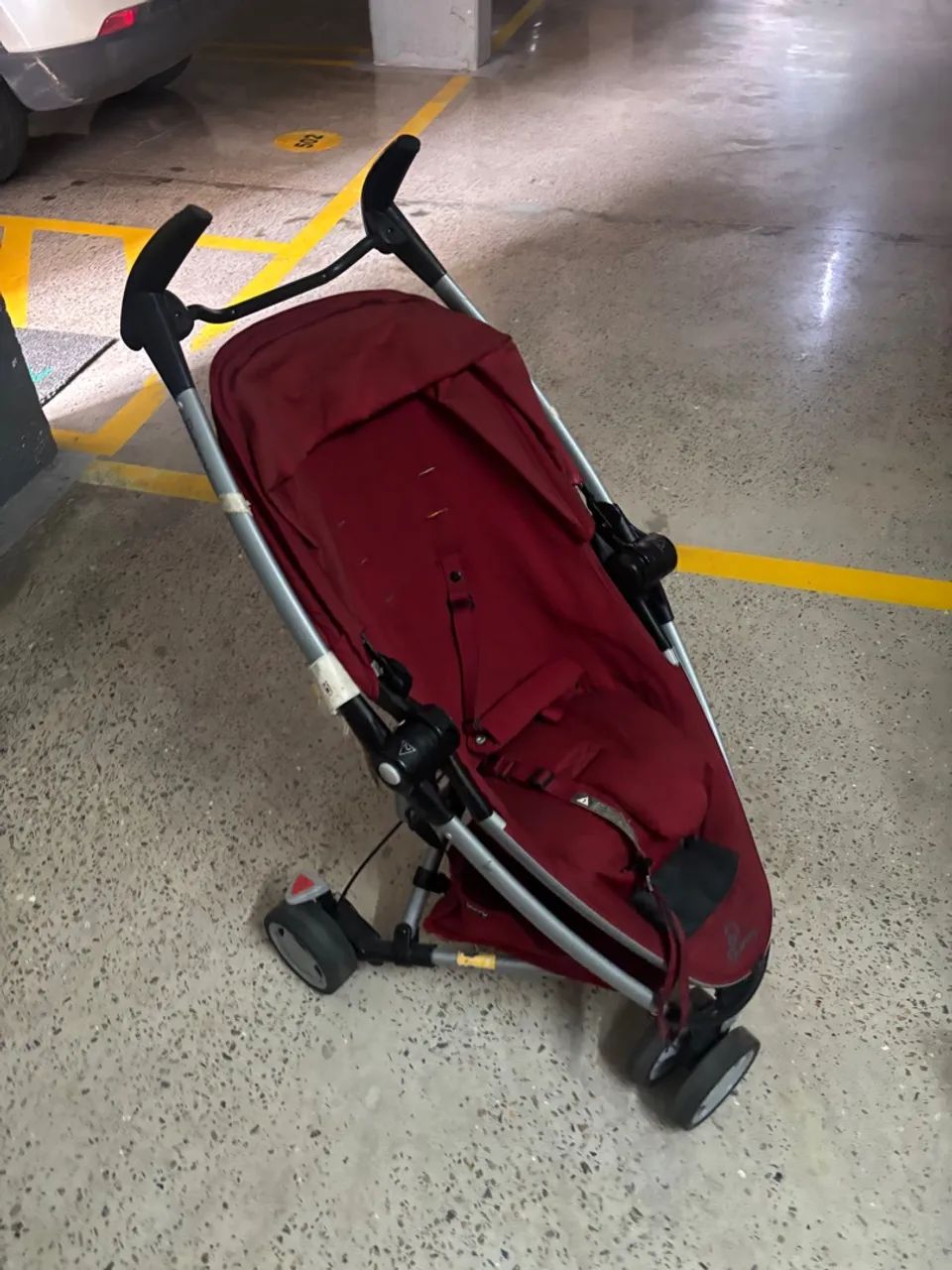 Carrinho de Bebê Compacto e Confortável