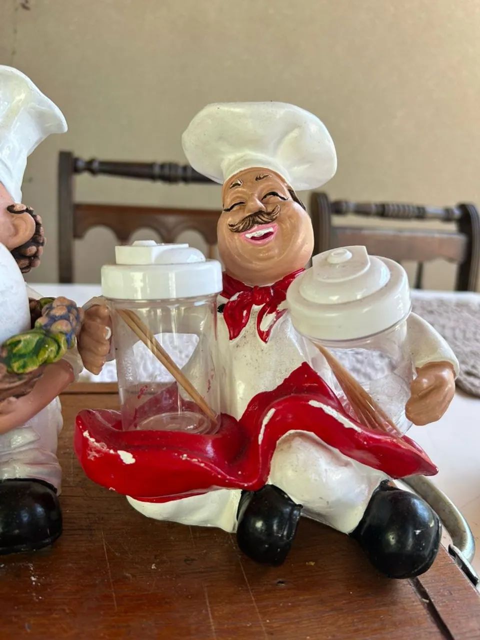 Conjunto Porta-Condimentos e Ovos Decorativo - Chefs de Cozinha Retrô - Foto 5