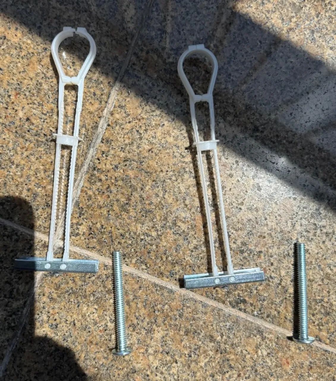 Bucha p/ Drywall Sforbolt c/ Parafuso 1/4- (30 Peças) - similhar ao Fischer Fkt 1/4 S  - Foto 2