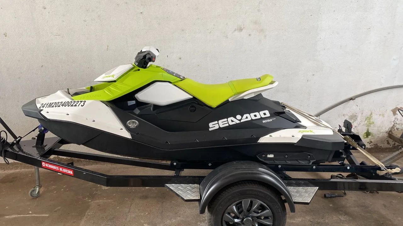 Jet Ski Seadoo Spark 2023 + carretinha