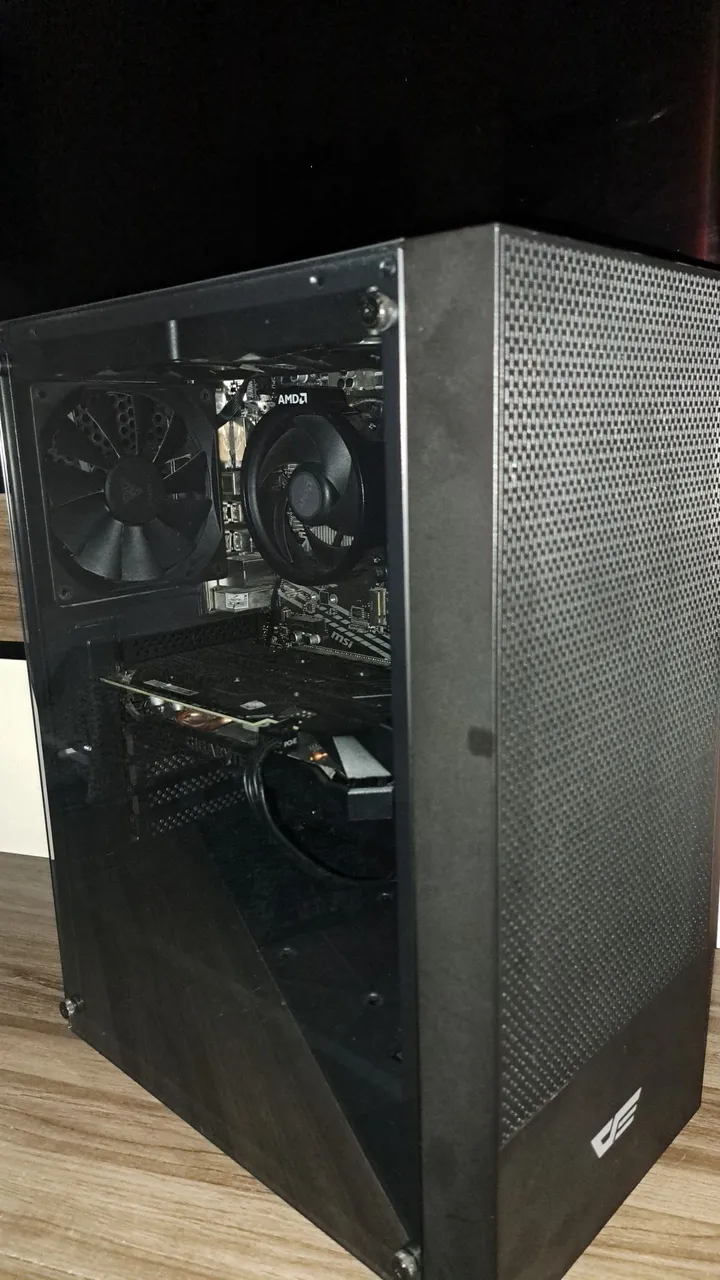 PC Gamer - Gabinete com Design Moderno