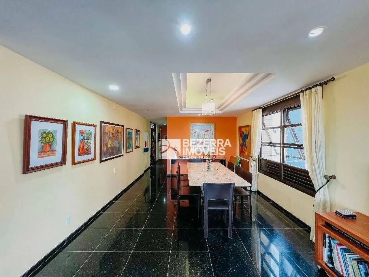 Apartamento com Vista para o mar e 4 dormitórios à venda, 300 m² por R$ 800.000 - Petrópol - Foto 3