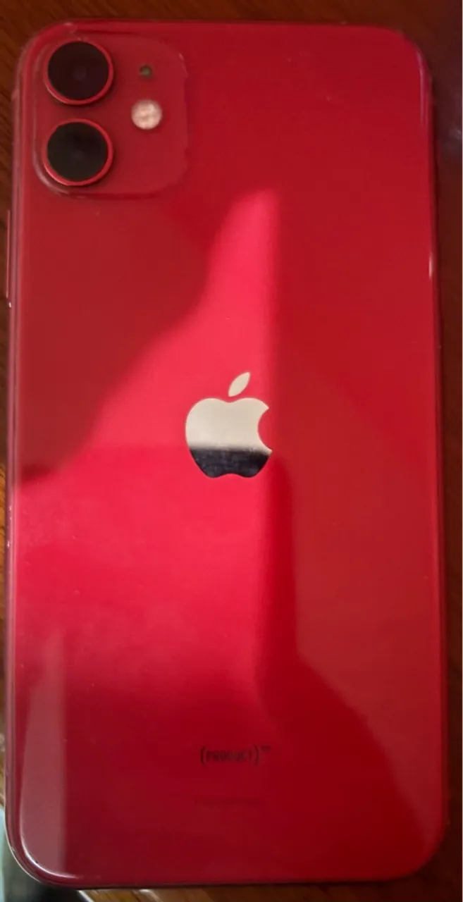 Iphone 11 red