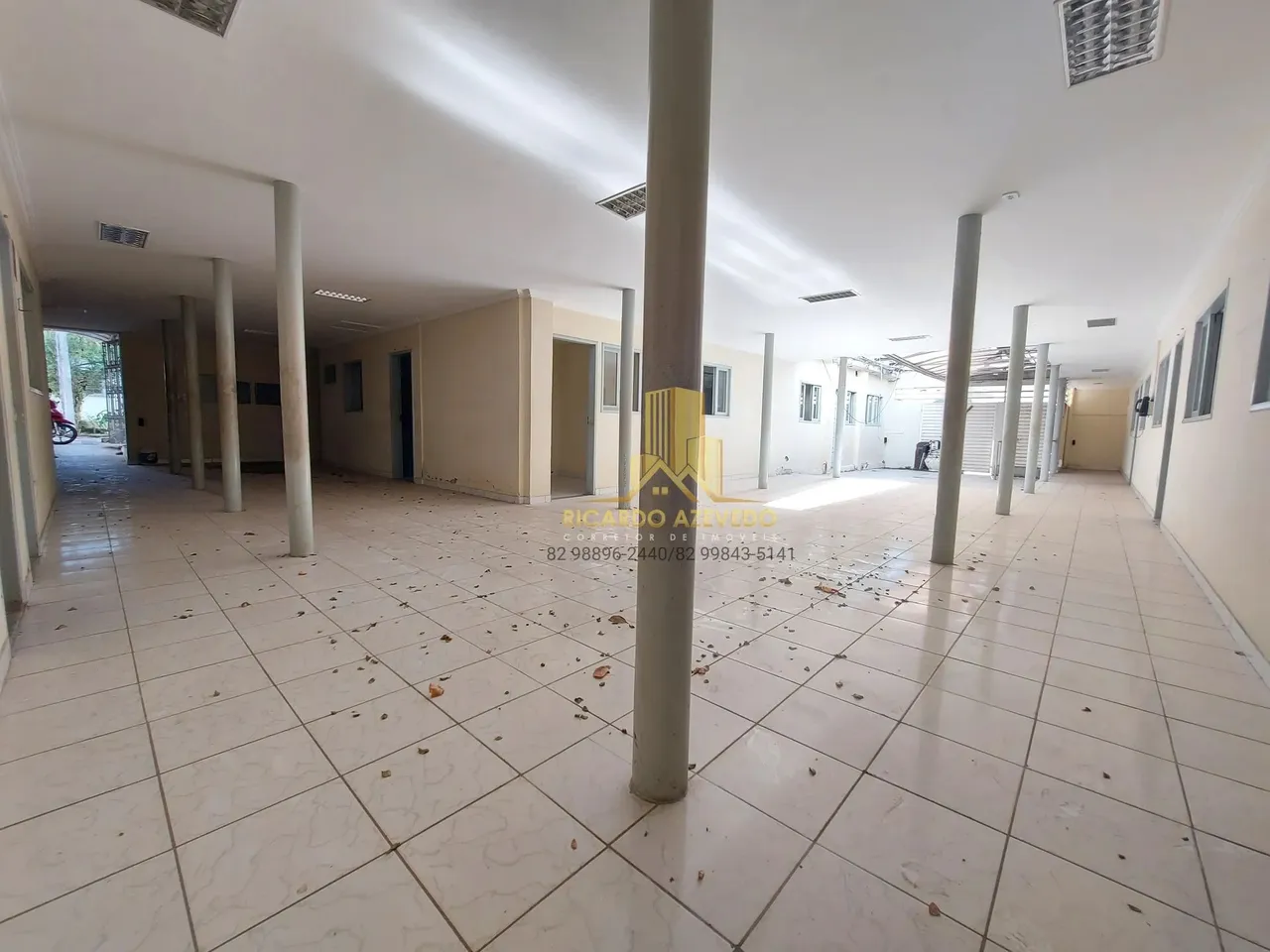 Arapiraca, Alagoas. Prédio comercial com 5.000m², disponível para locação
