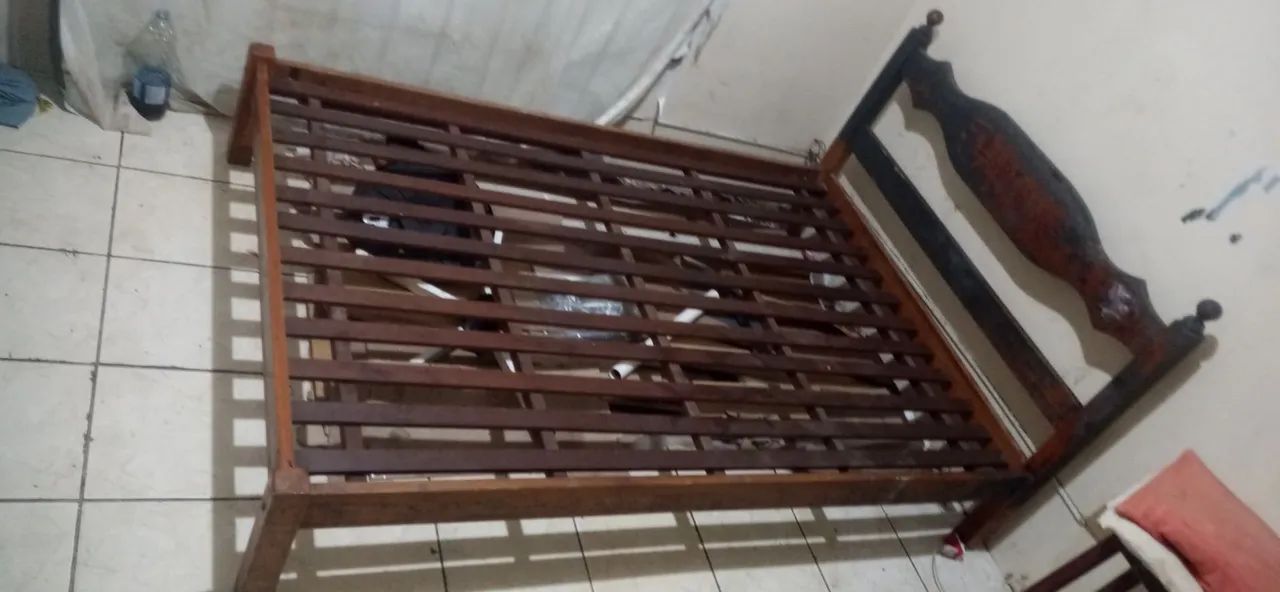 Cama casal madeira