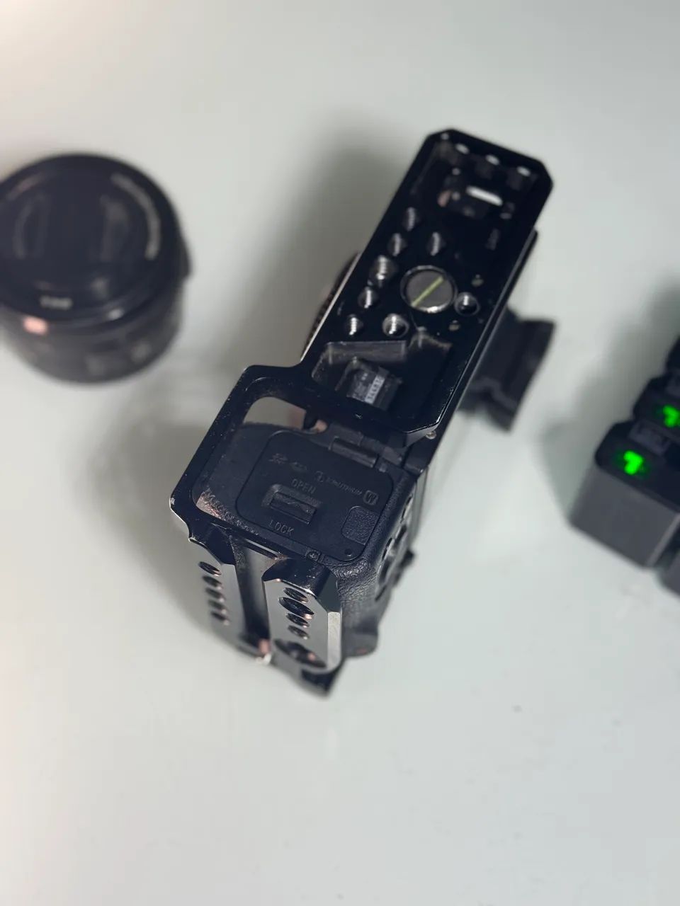 SONY A6500 COM LENTE E CAGE  - Foto 5