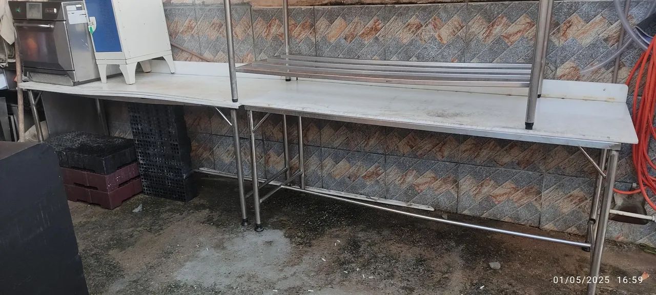 3 mesas INOX industrial e tampão em polietileno"LEIA" - Foto 4