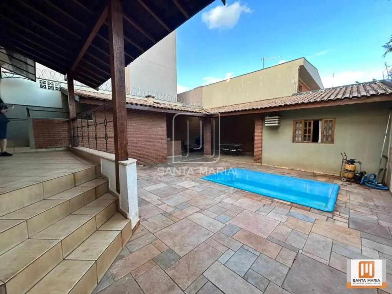 Casa (sobrado na rua) 3 dormitórios/suite, cozinha planejada