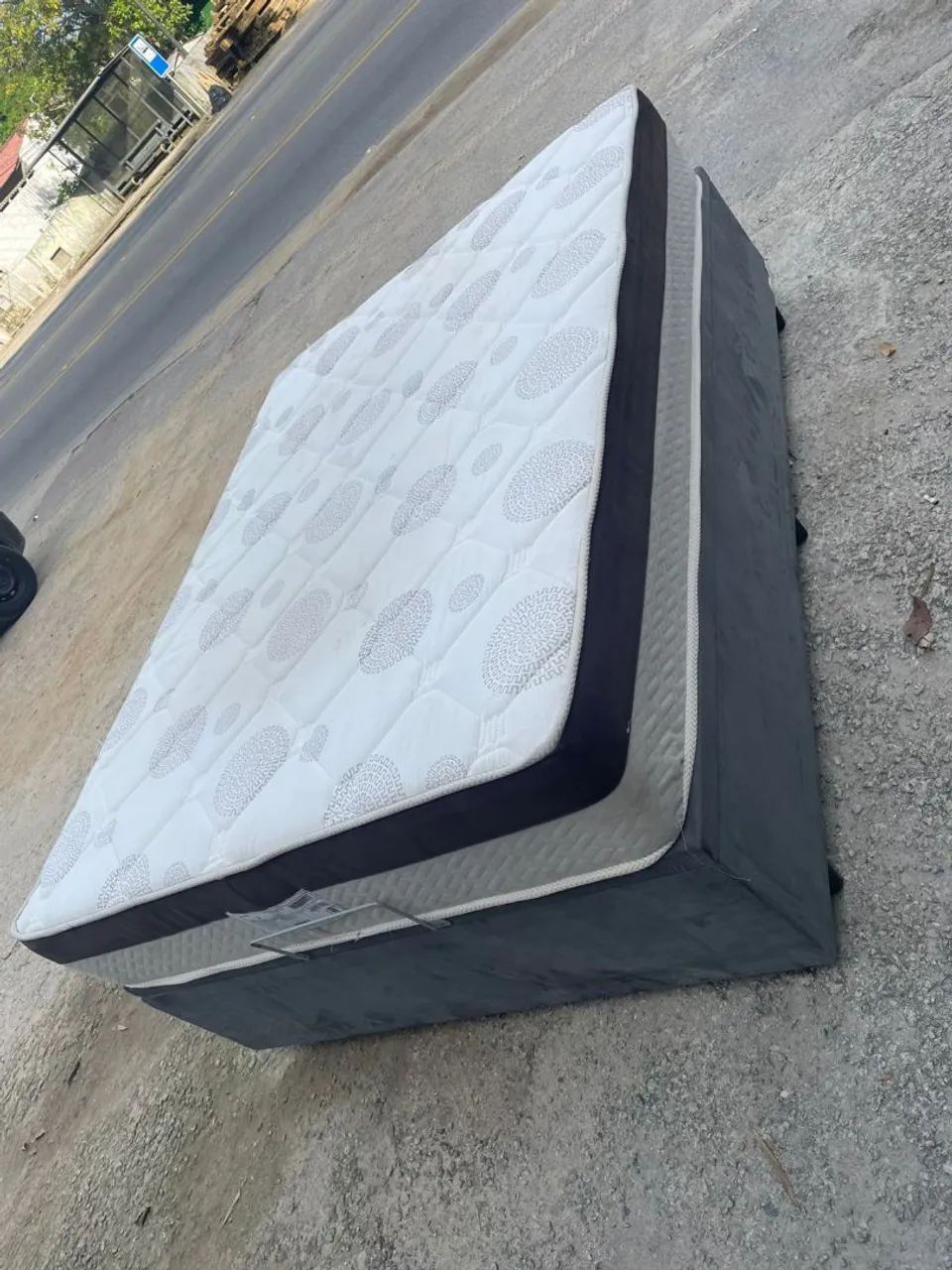 Cama Box de casal com colchão