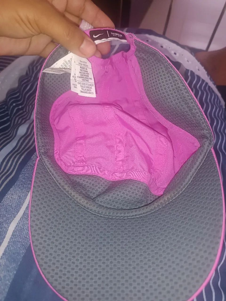 Boné Nike spiros 2 lado rosa bb - Foto 3