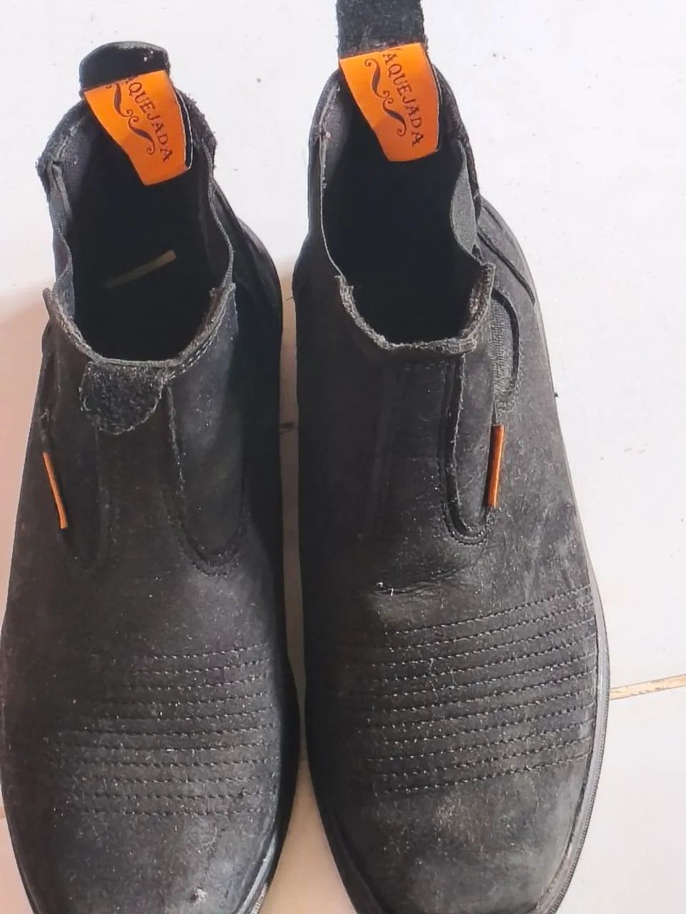 Bota preta 