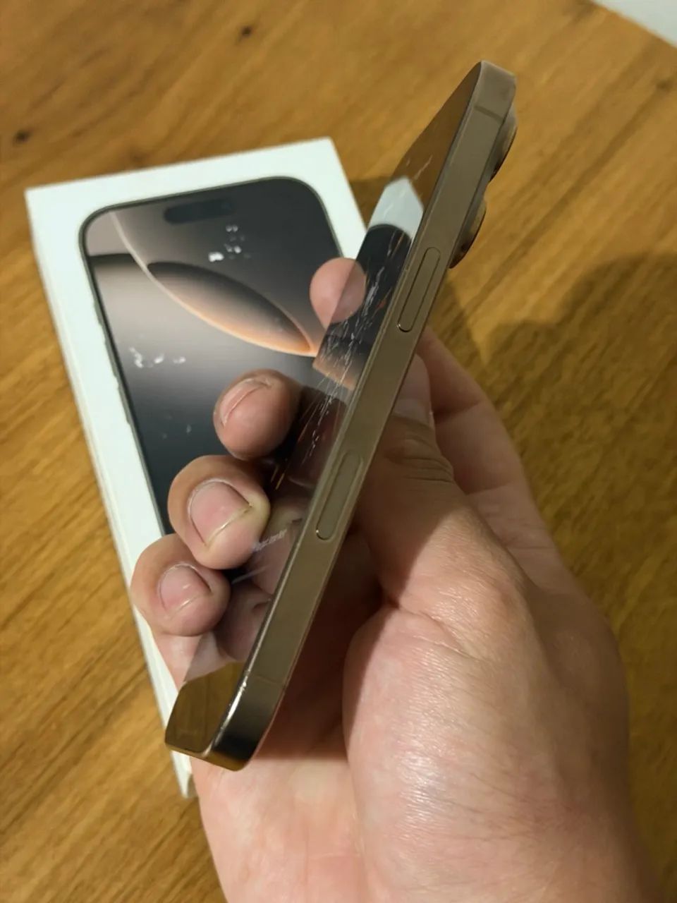 iPhone 16 Pro Dourado - Parcelamento em até 18x - Foto 3