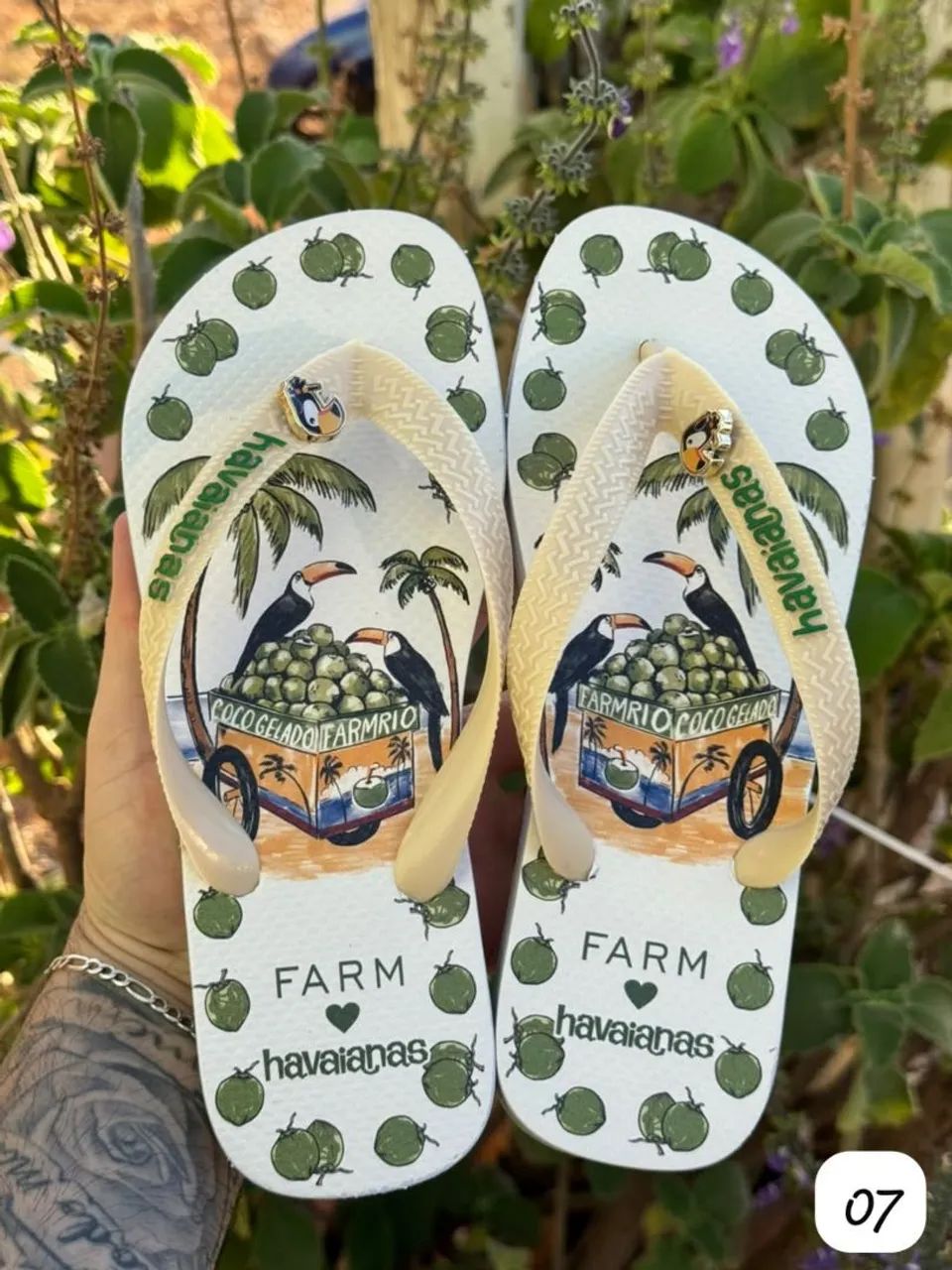 Vende se chinelos 2 pares por 50,00? - Foto 4