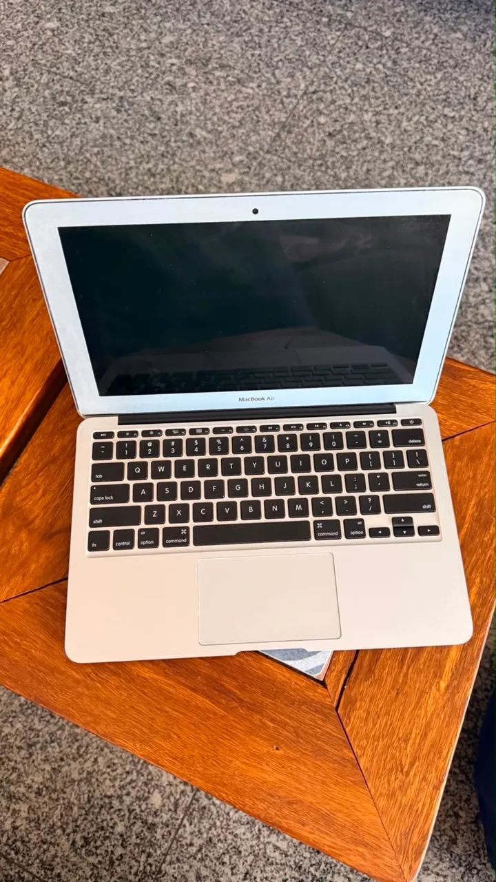 Macbook Air 11 Early 2015
