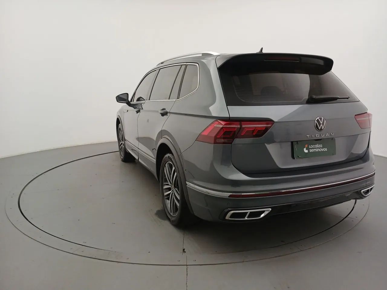 Volkswagen Tiguan Allspac R-Line 300 TSI 2.0, foto 3 de 18