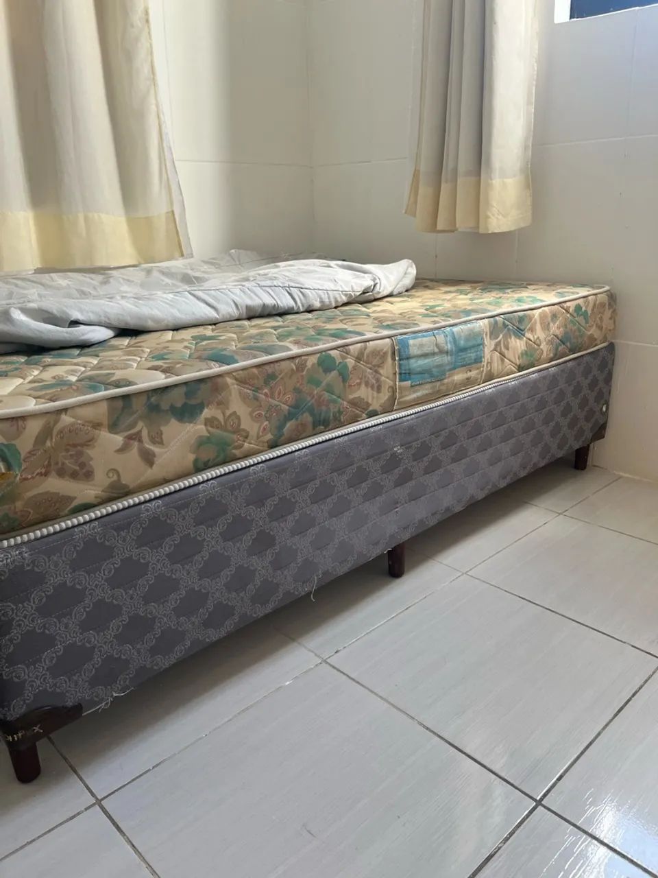 Cama de casal com colchão à venda - Foto 4