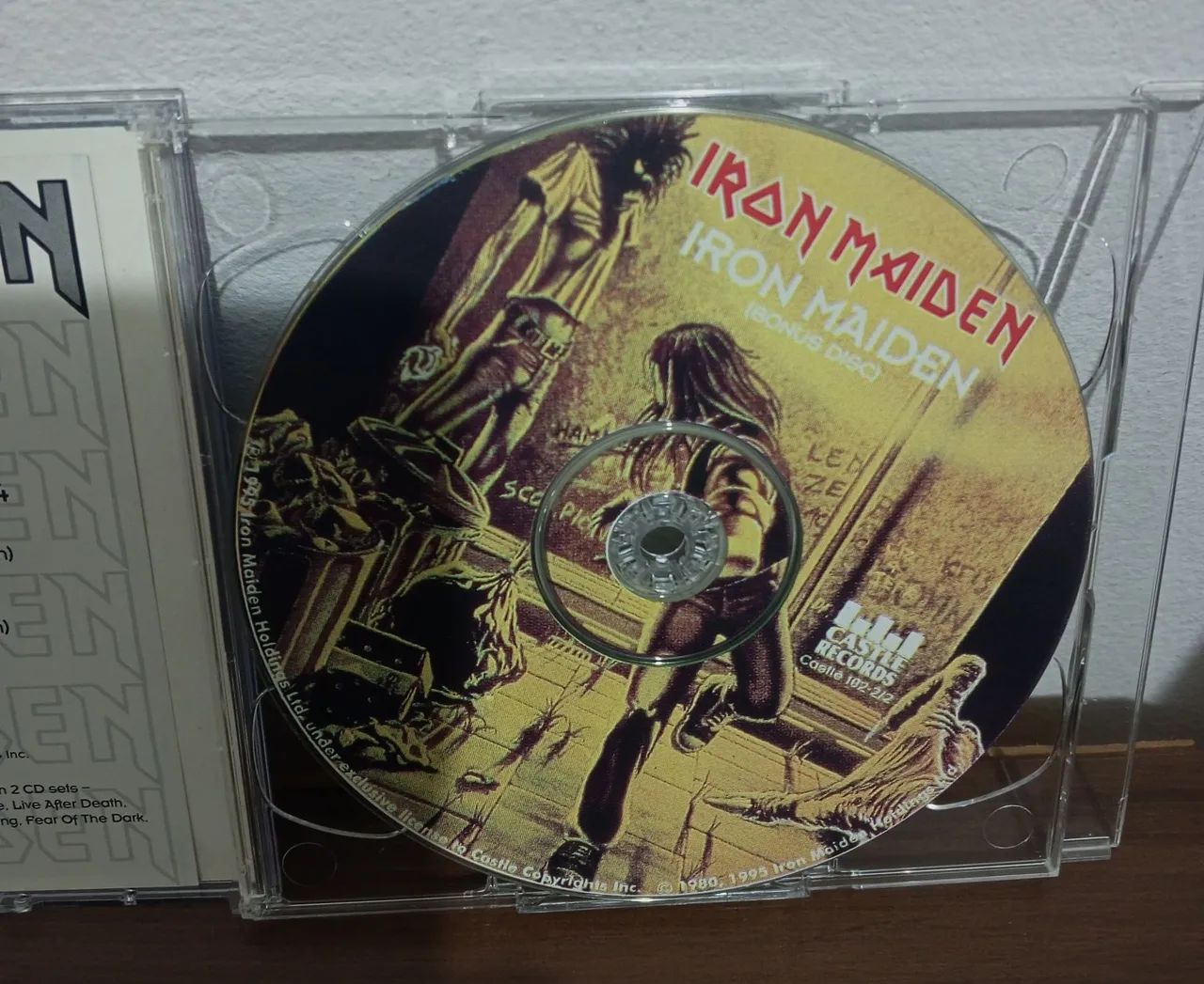 Cd Iron Maiden - Iron Maiden - Duplo - Castle - Importado - Raro - Usado  - Foto 4